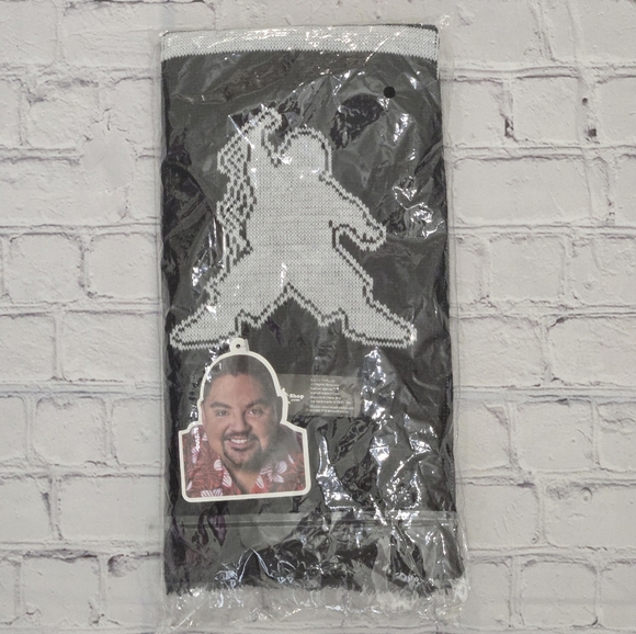 NWT Gabriel Iglesias Neck Scarf 2015 Tour Merch - Picture 1 of 4